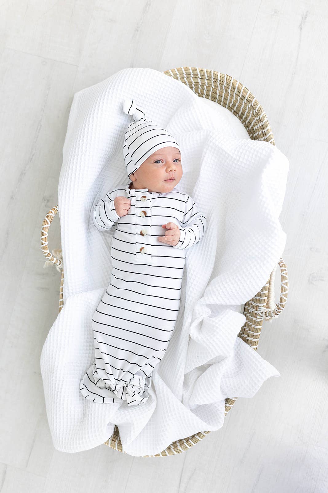 Newborn Knotted Baby Gown and Hat Sets - Baby Clothing