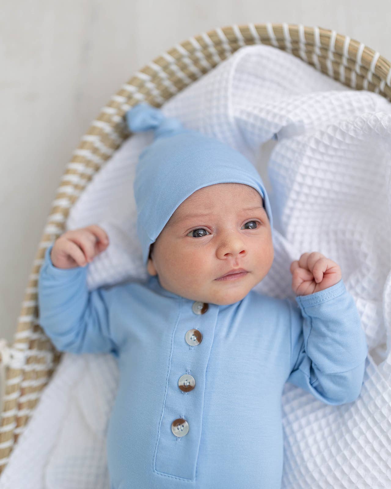 Newborn Knotted Baby Gown and Hat Sets - Baby Clothing