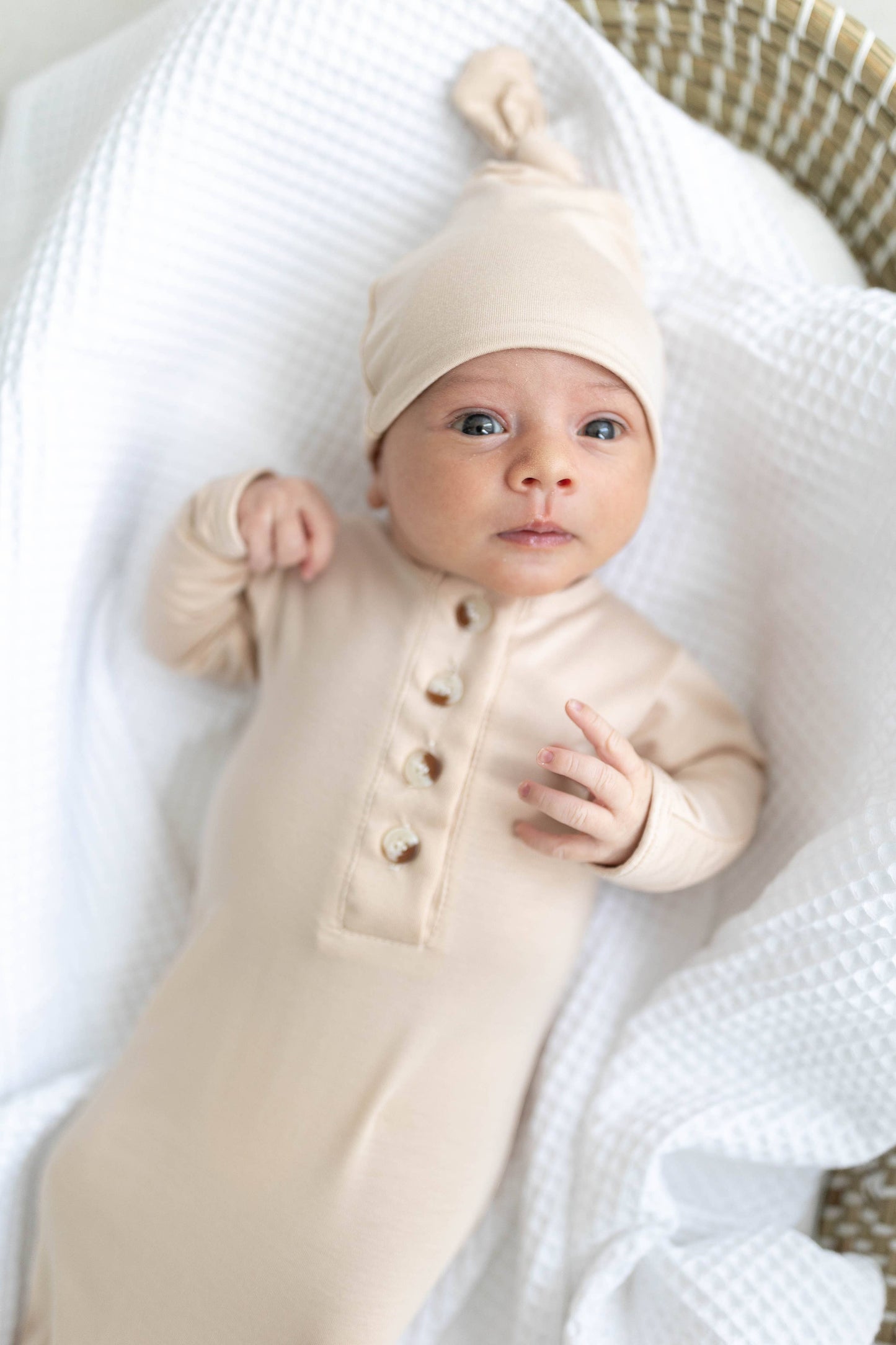 Newborn Knotted Baby Gown and Hat Sets - Baby Clothing